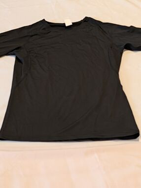 Women's L Black Performance Short-Sleeve Shirt